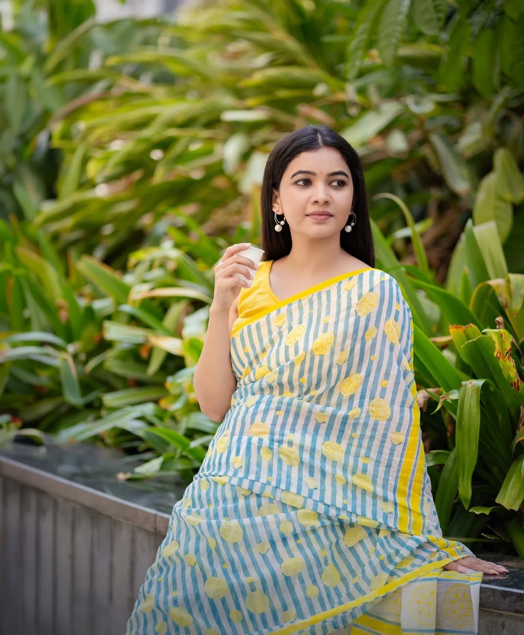 Stylish Sky Blue & Yellow Printed Linen Cotton Saree