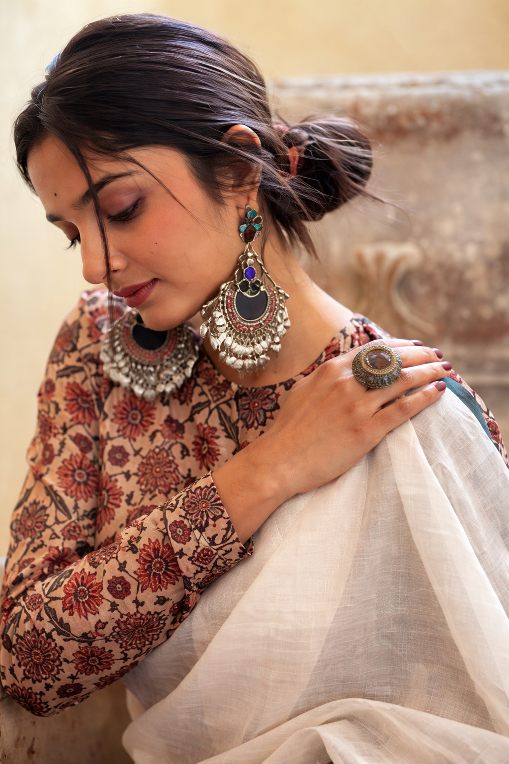 Elegant Off-White Linen Cotton Saree with Minimal Border Design