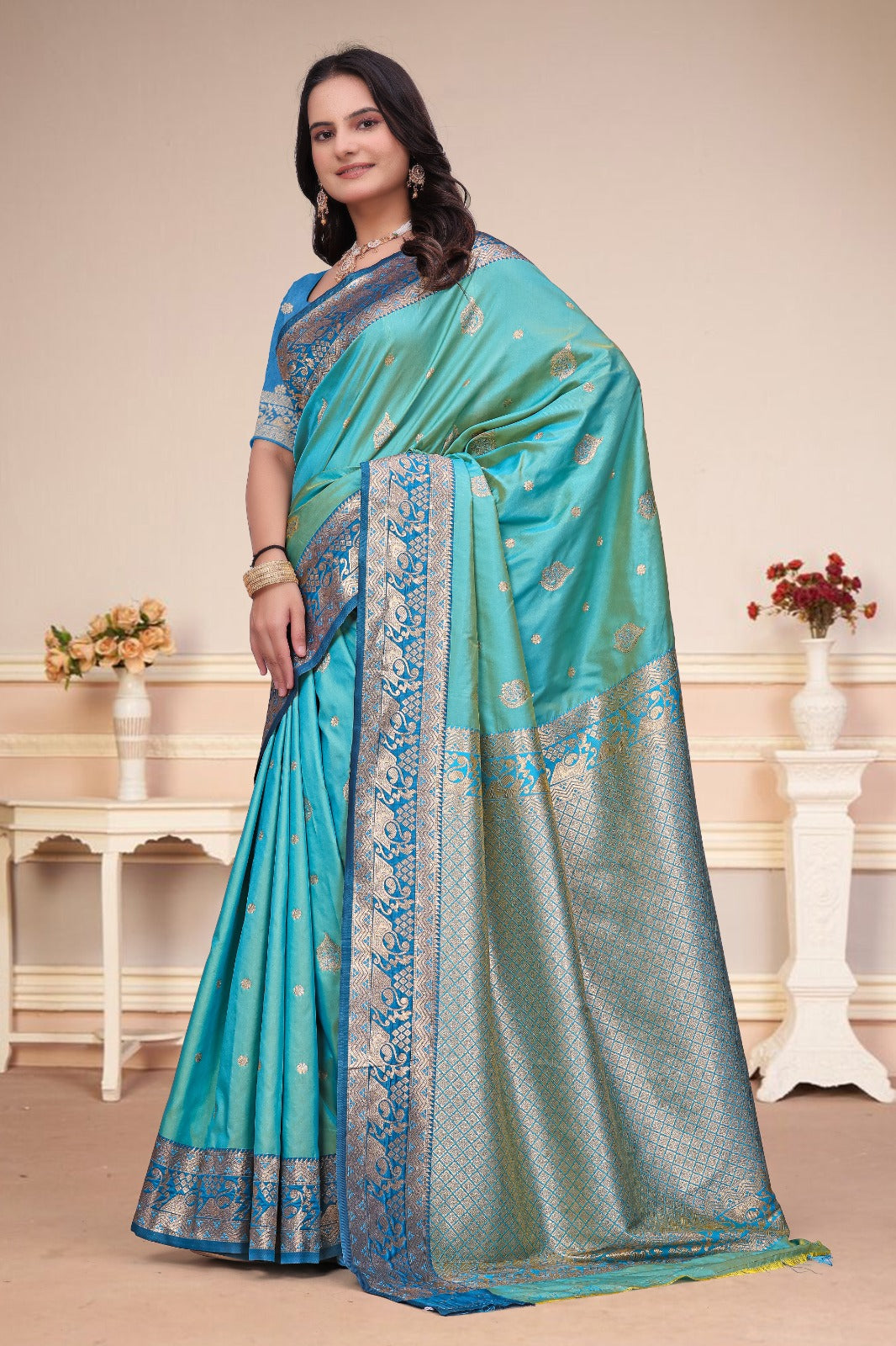 Turquoise 50/600 Silk Saree with Royal Blue Zari Border