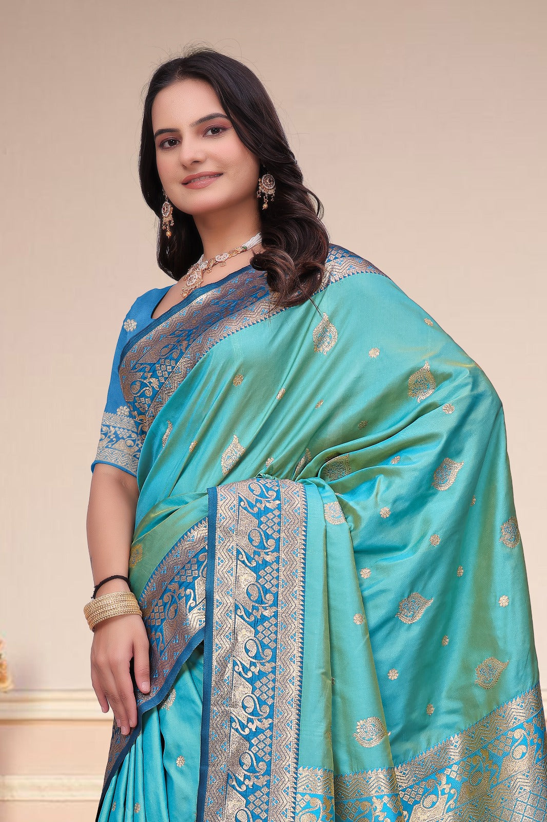 Turquoise 50/600 Silk Saree with Royal Blue Zari Border