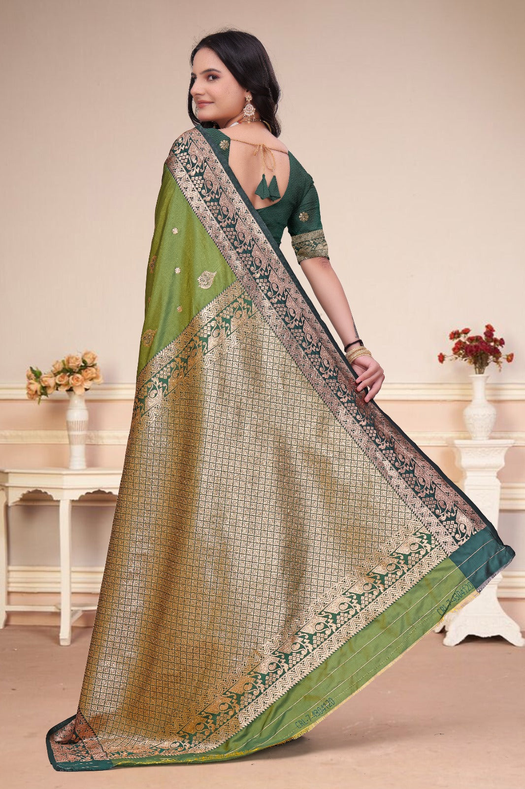 Olive Green 50/600 Silk Saree with Rich Zari Pallu
