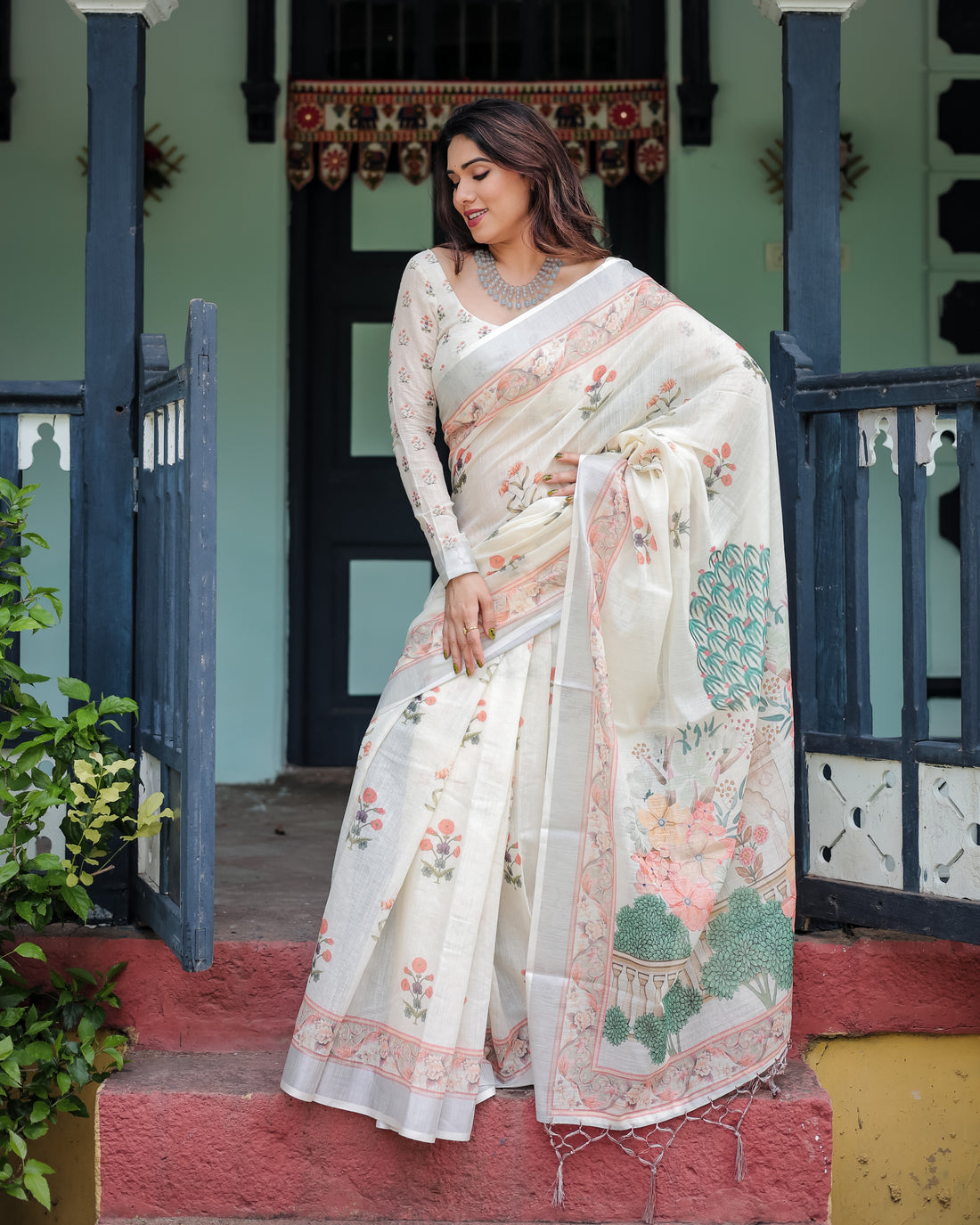Vintage Garden Print Linen Cotton Saree