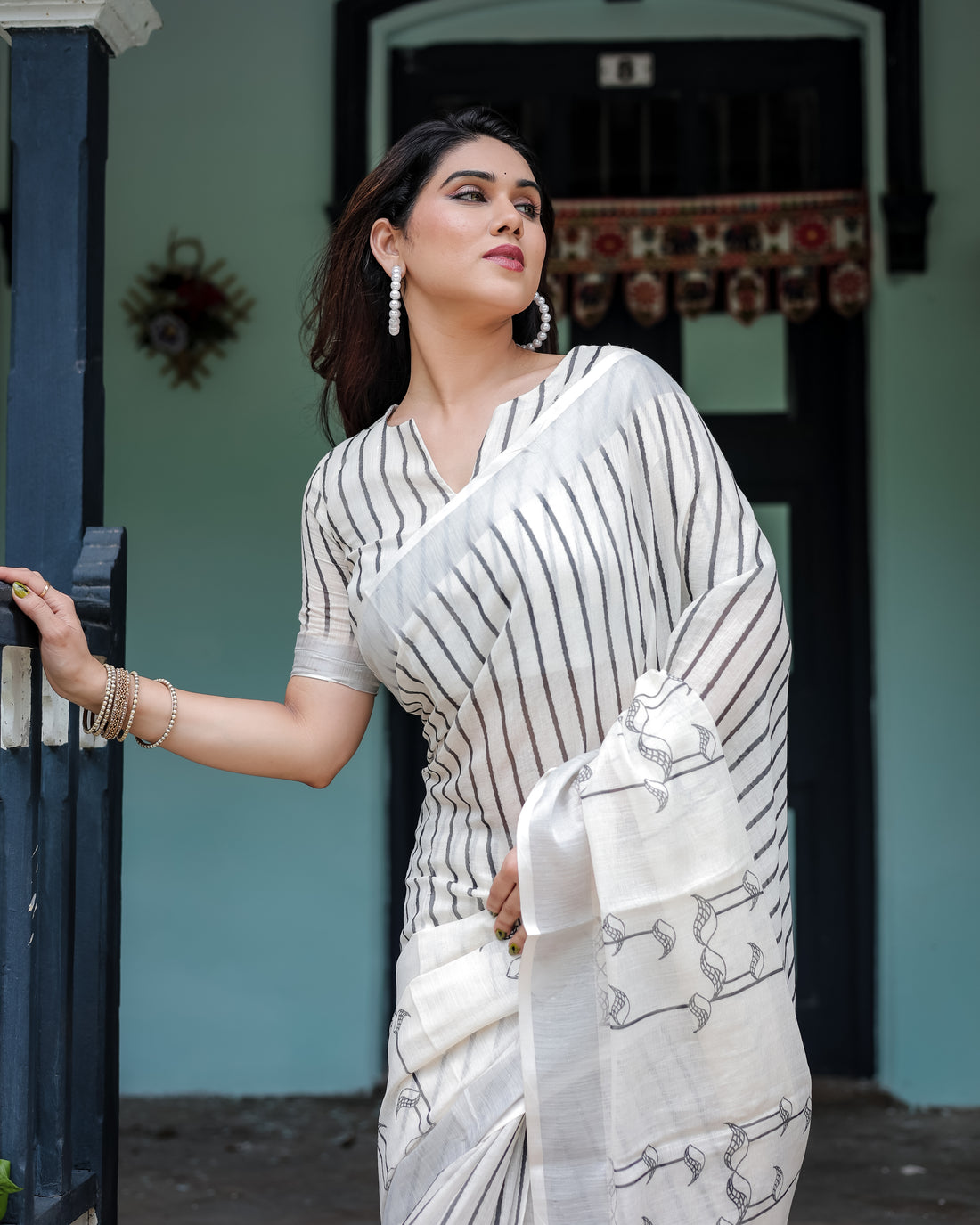 Classic Ivory & Grey Stripe Linen Cotton Saree