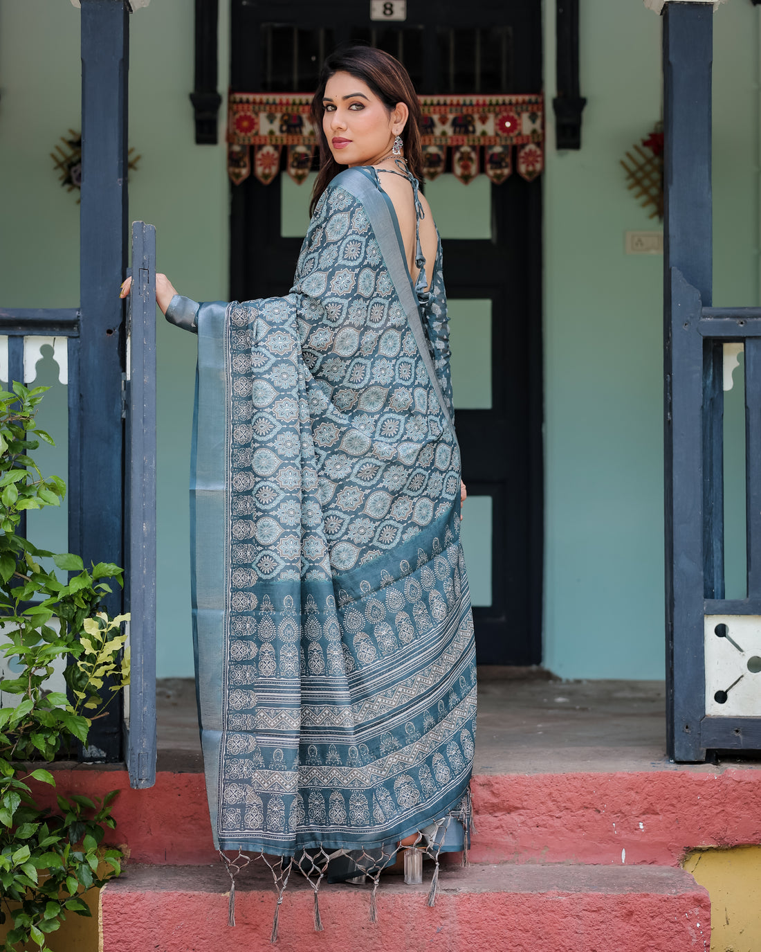 Sophisticated Grey Ethnic Motif Linen Cotton Saree