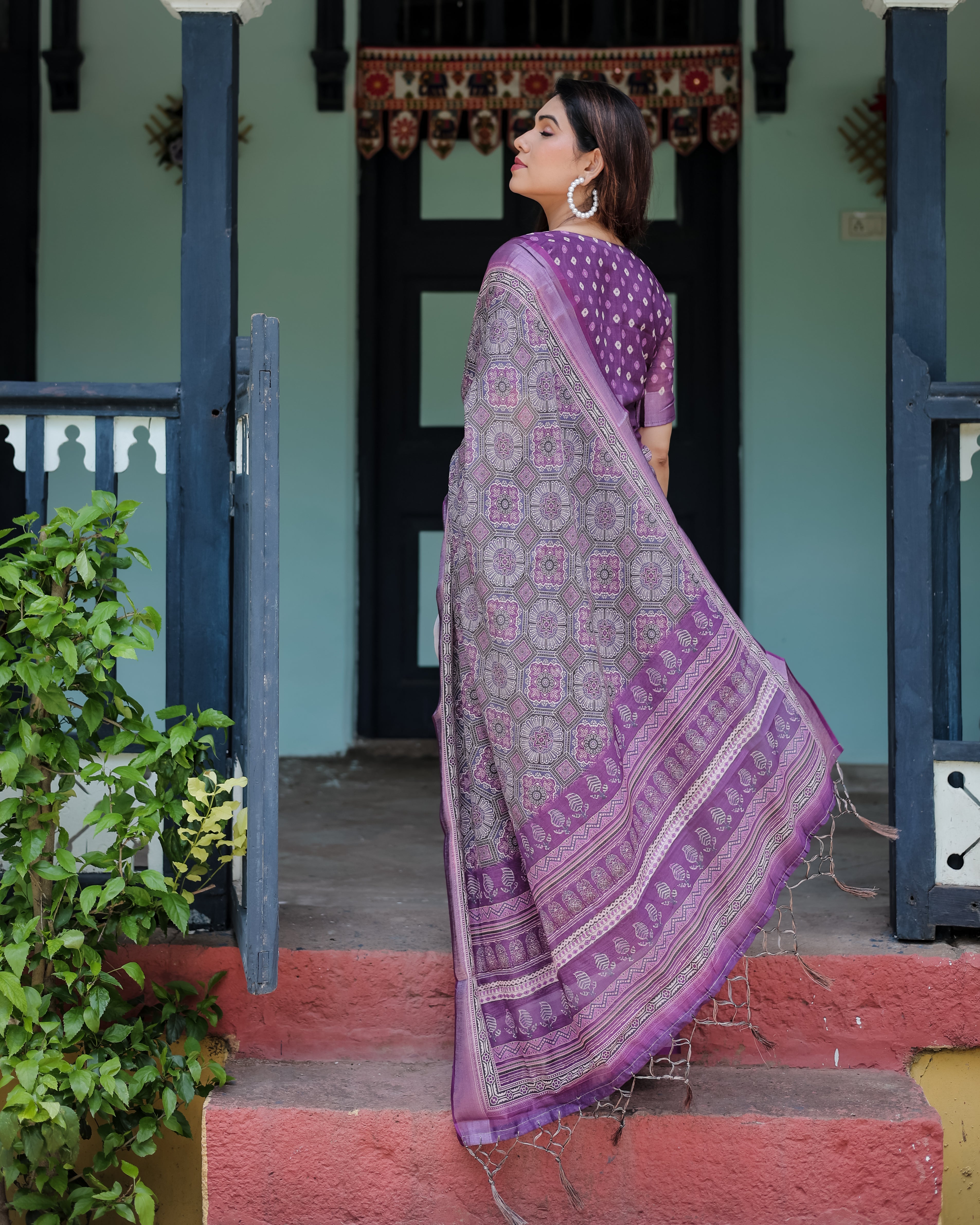 Royal Lavender Printed Linen Saree with Rich Border