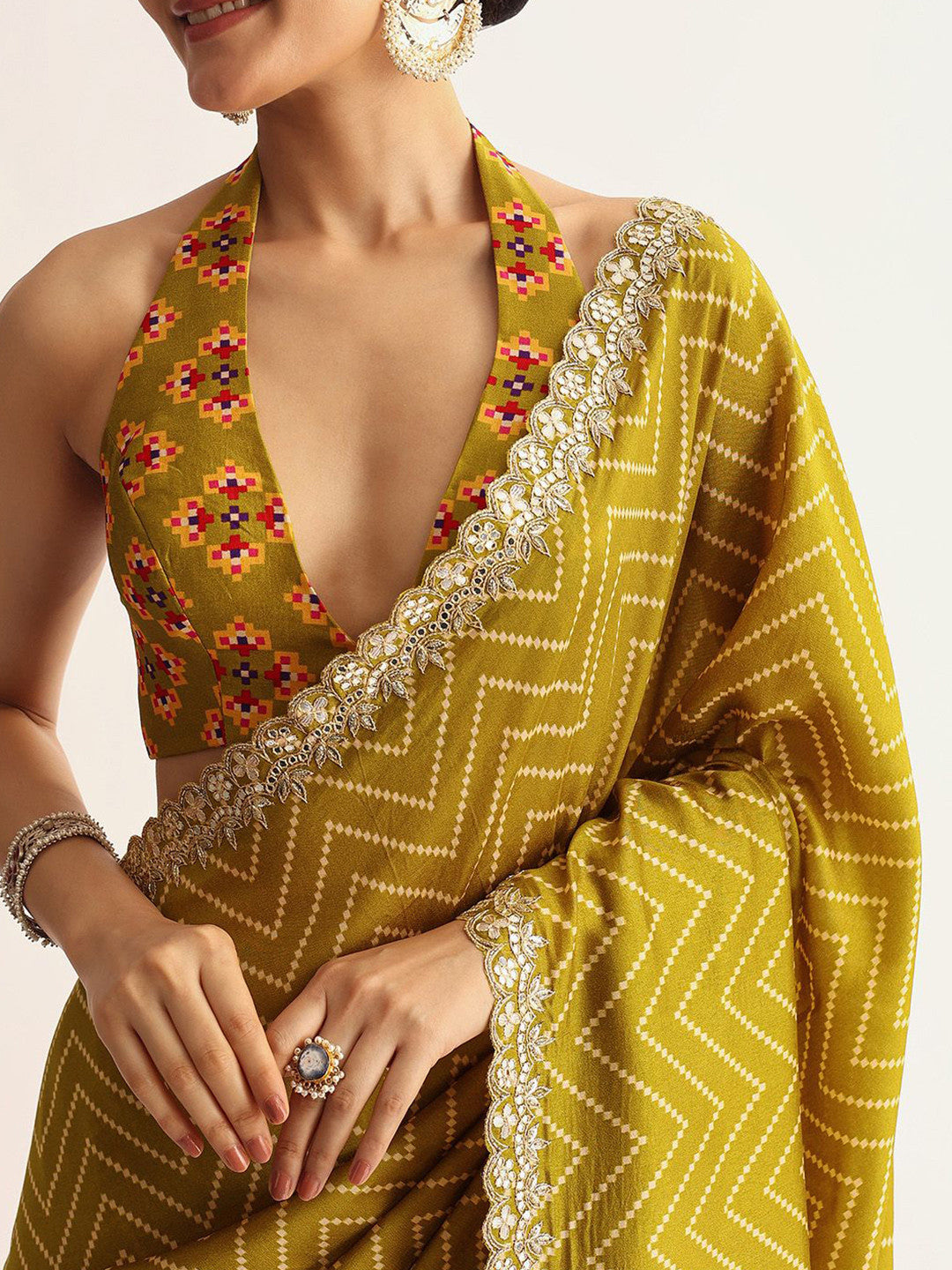 Manipuri Silk Printed Saree with Geometric Zigzag Print, Embroidery Lace & Designer Pallu