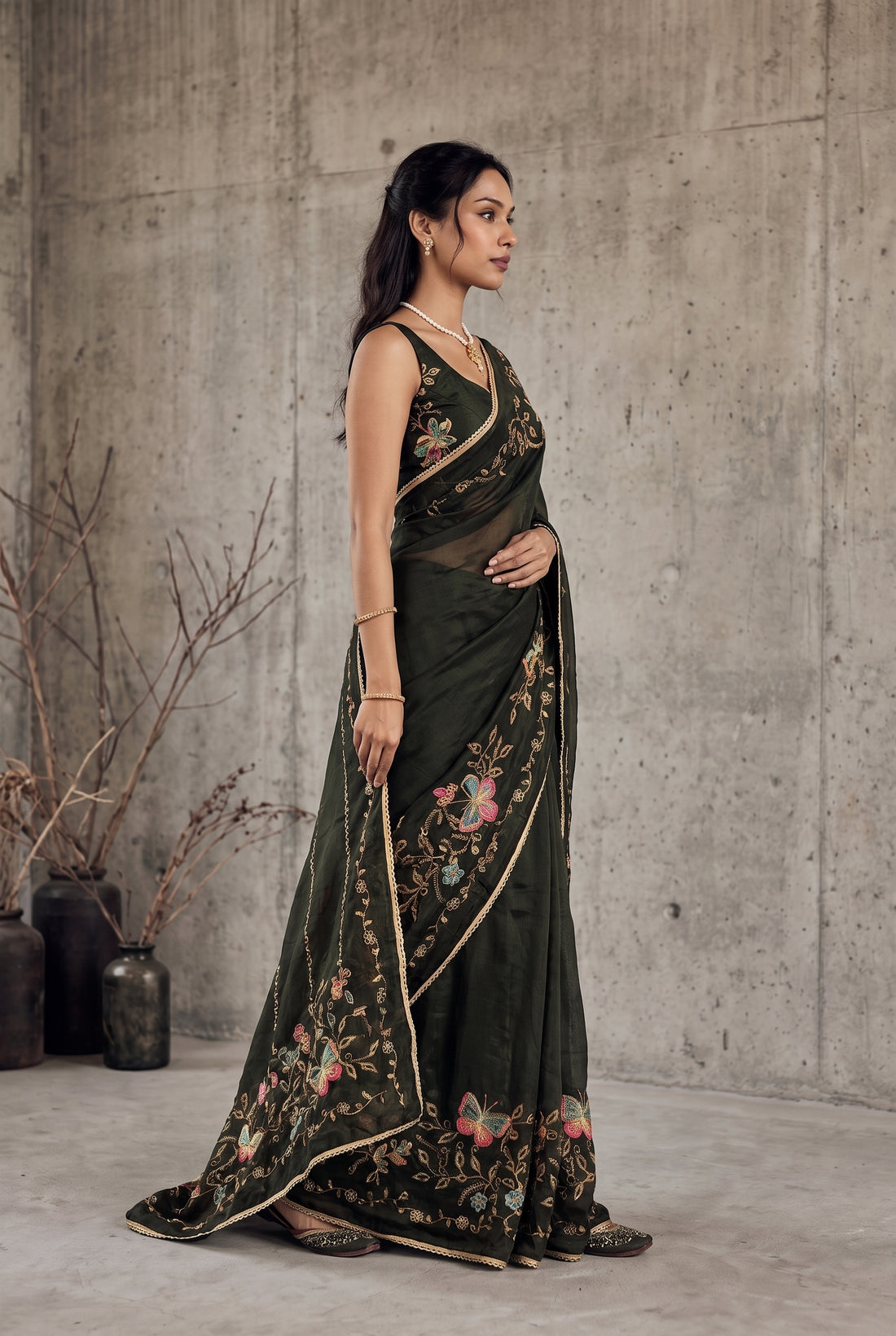 Star Georgette Saree with Floral Embroidery and Design