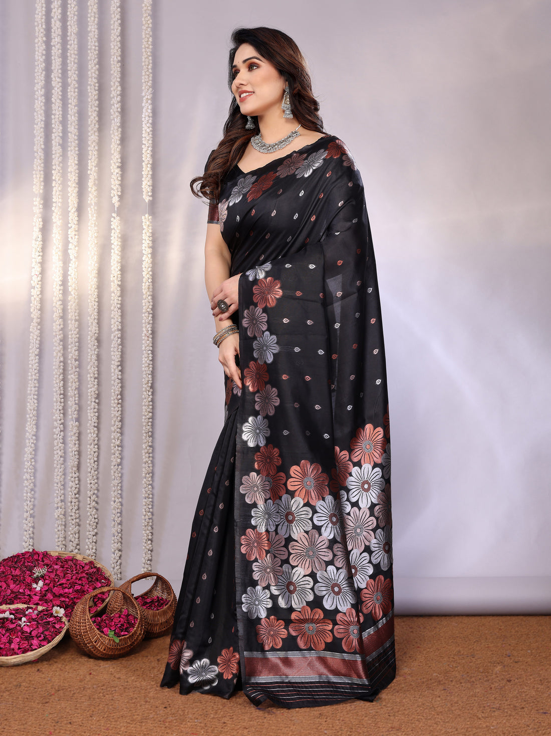 Aanandi Designer Saree