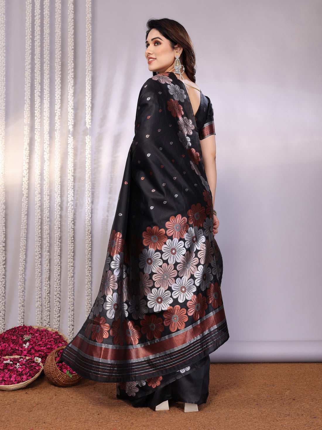 Aanandi Designer Saree