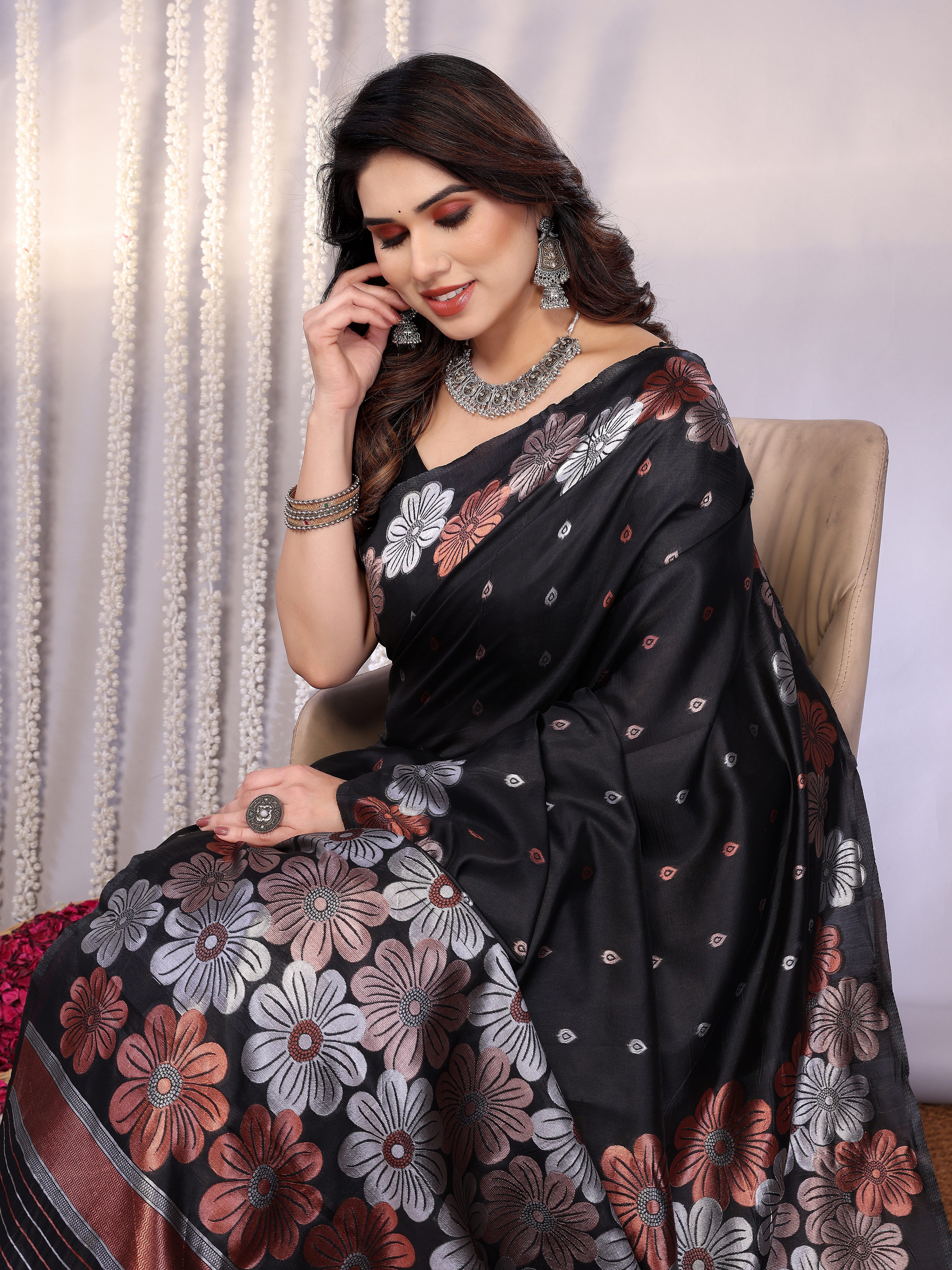 Aanandi Designer Saree