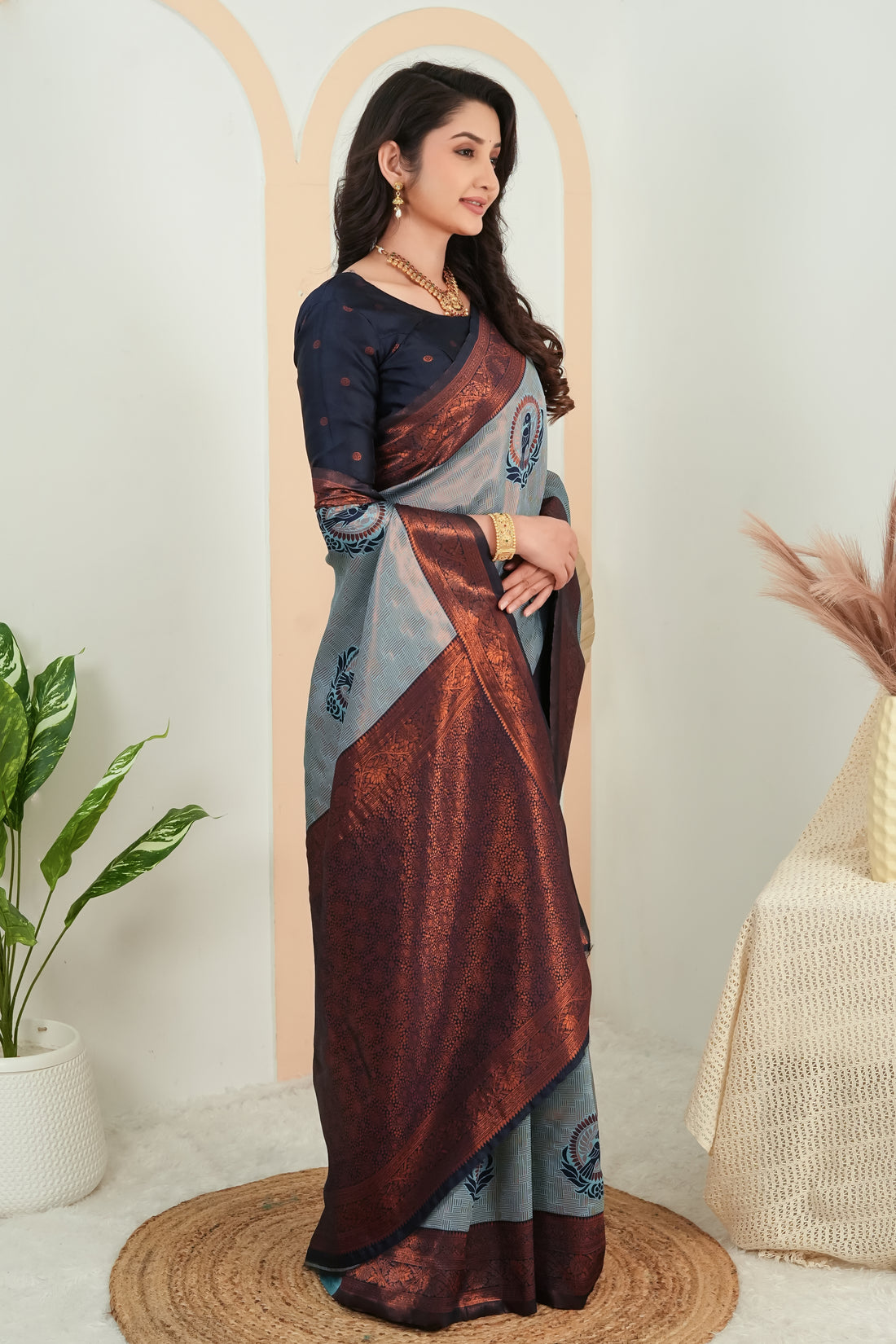 Steel Grey parrot motif Jacquard Silk Saree