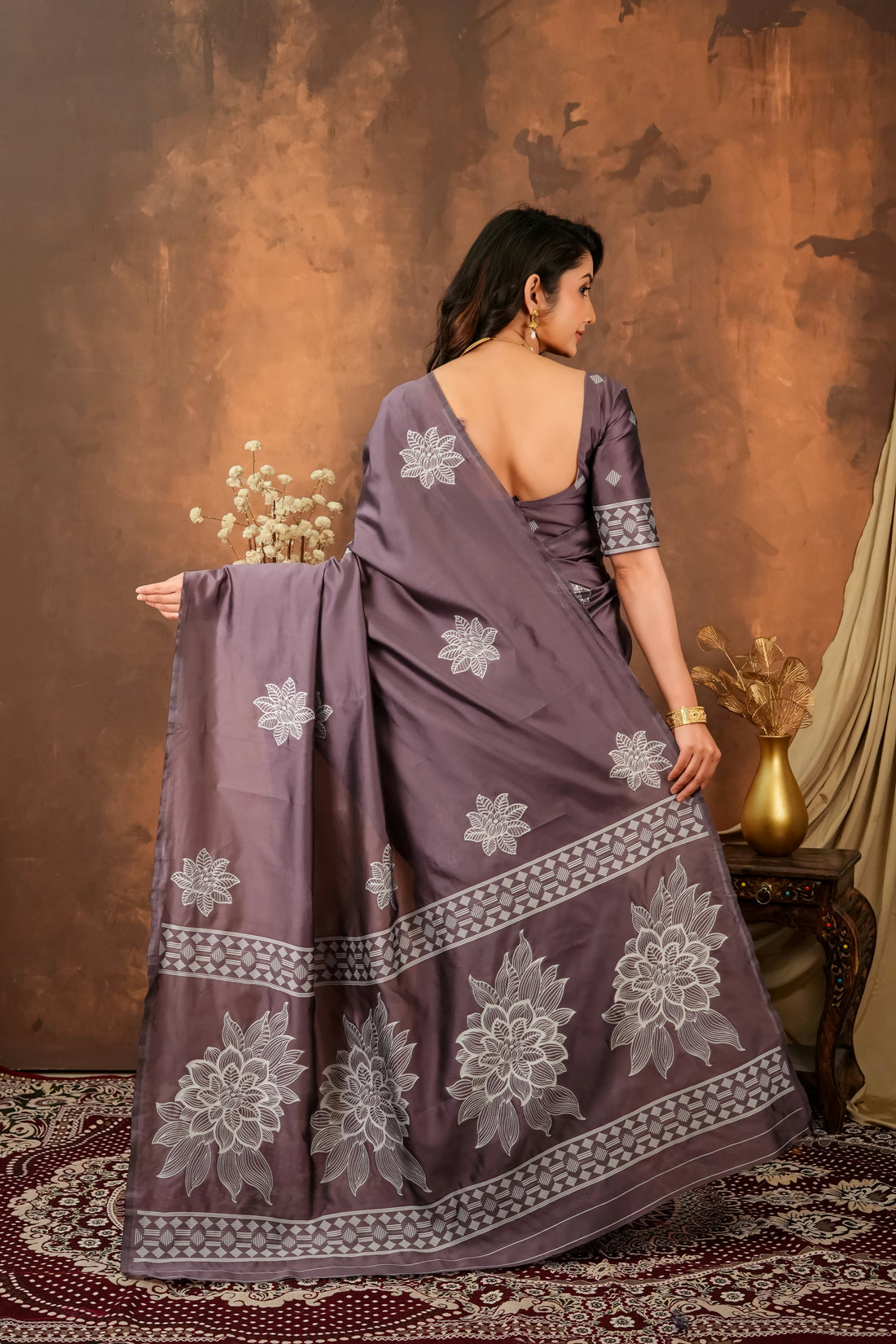 Smoky Mauve & Silver Jacquard Silk Saree with Floral Motifs