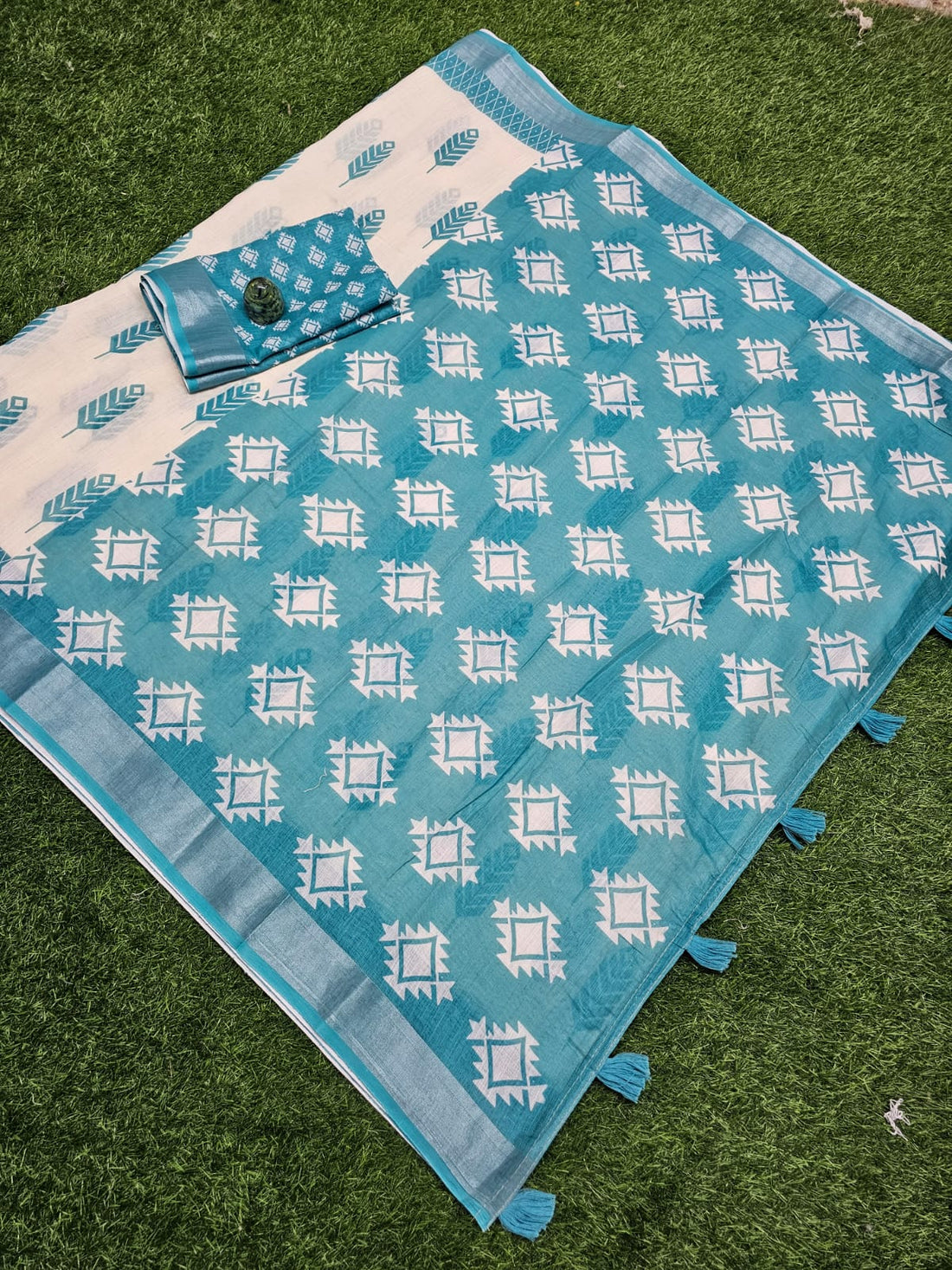 Ivory Aqua Tribal Leaf Linen Cotton Saree with Geometric Designer Pallu